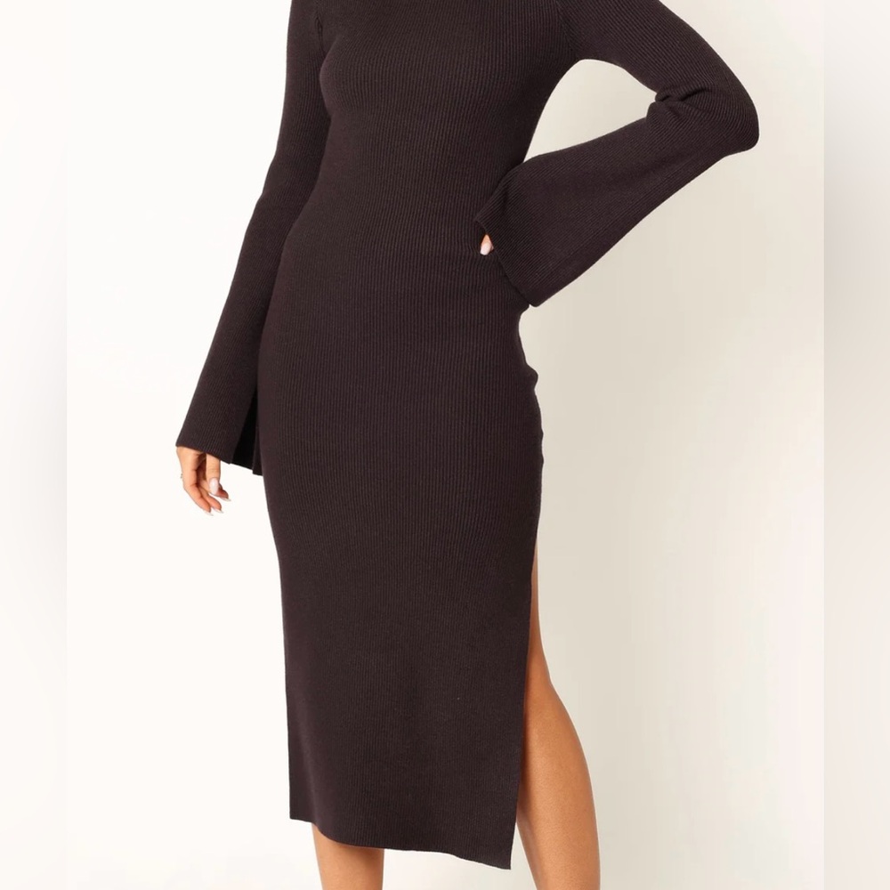 Crescent ASTOR LONG BELL SLEEVE MIDI Fitted SWEATER DRESS - PLUM Size M - Picture 4 of 16